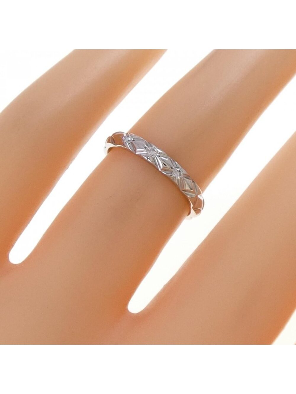 Chanel Quilted Ring Silver - Picture 6 of 7